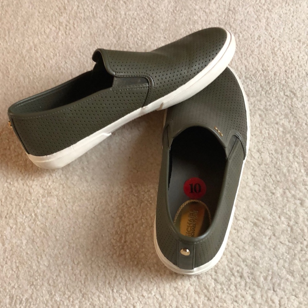 Michael Kors slip one